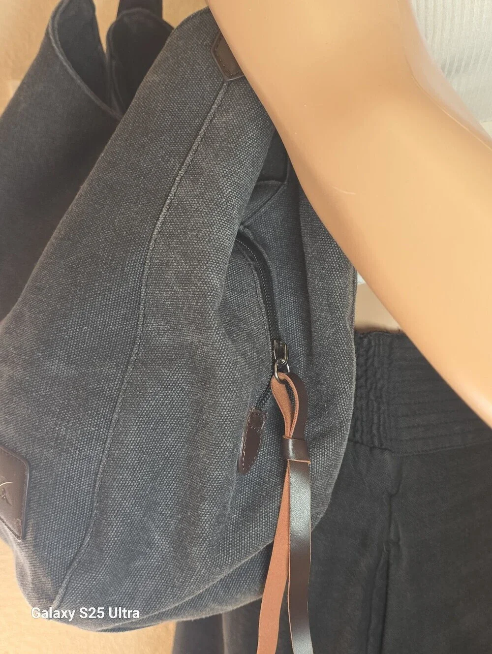 K2 Classic Gray Washed Distressed Canvas Hobo Bag  EUC